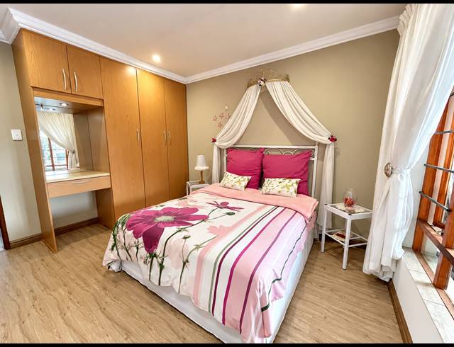 3 BEDROOM TOWNHOUSE FOR SALE IN RIVERSDALE